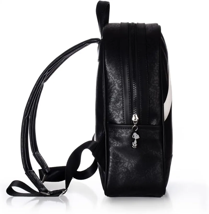 Snoopy Peanuts women's black backpack in glossy PU with a Snoopy illustration photo 3
